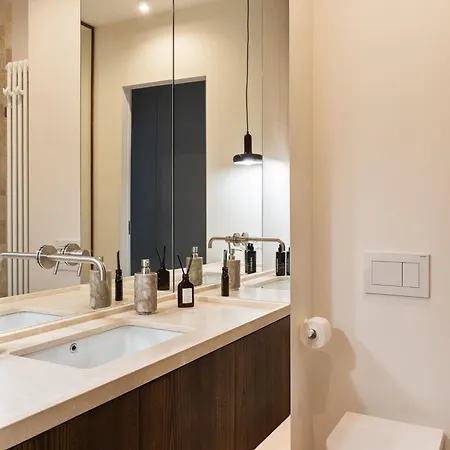 Daire Chmielna Duo Center & Parking By Downtown Varşova