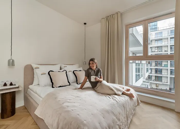 Chmielna Duo Center & Parking By Downtown Daire Varşova