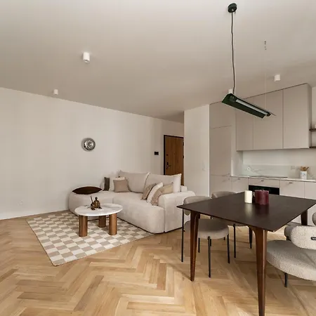 Chmielna Duo Center & Parking By Downtown * Warszawa